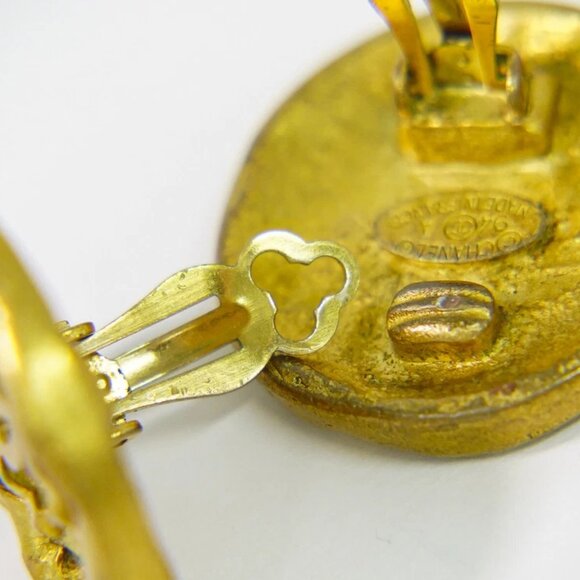 CHANEL CC Gold Plated Round Earrings Clip - Picture 8 of 9